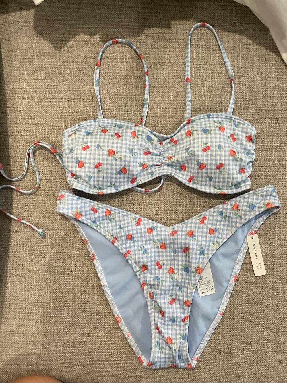 Hollister Women’s Light Blue Gingham Strawberry Fruit Bikini Set XS NWT